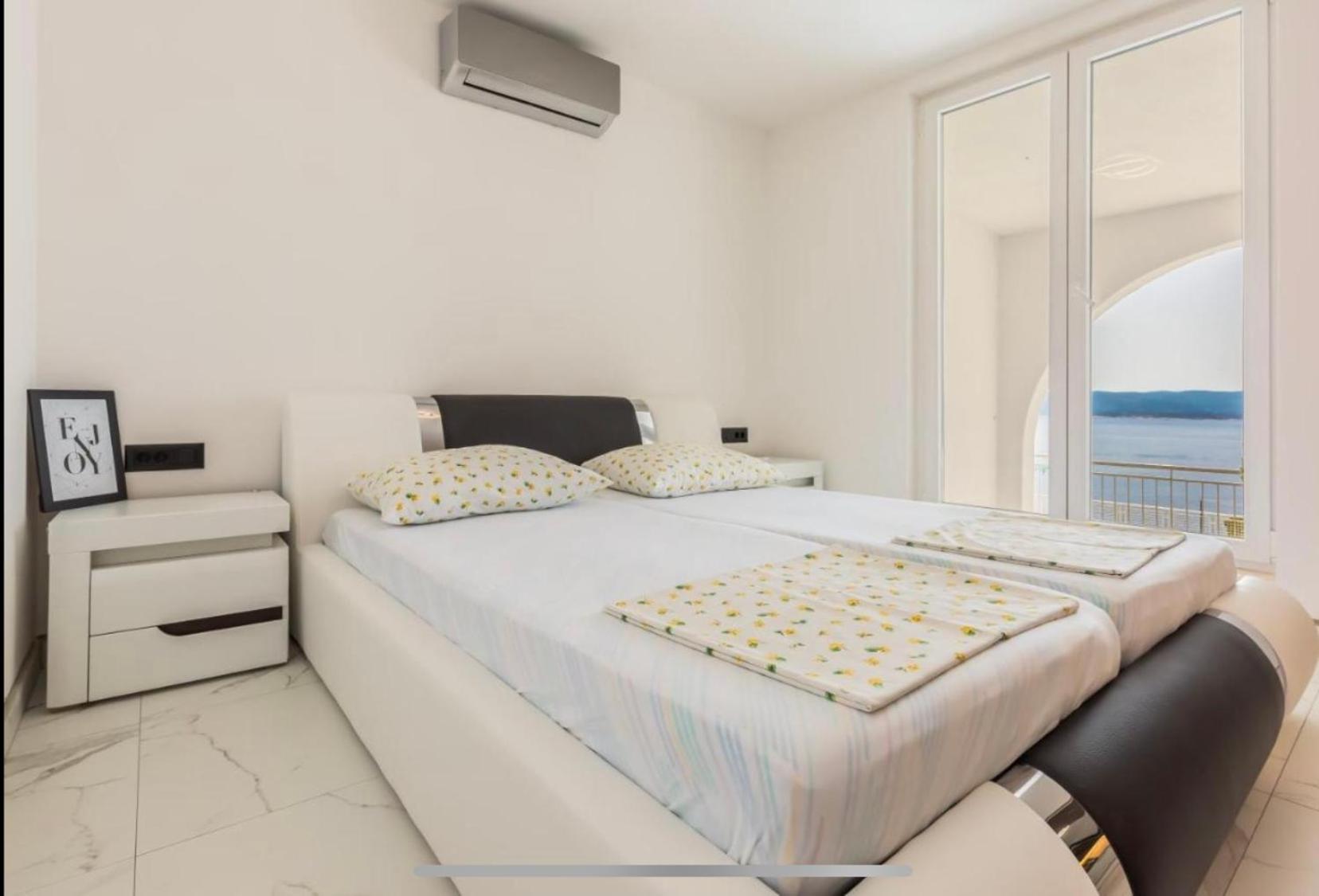 Ivana Black & White Apartments - Marusici Marusici  Exterior photo